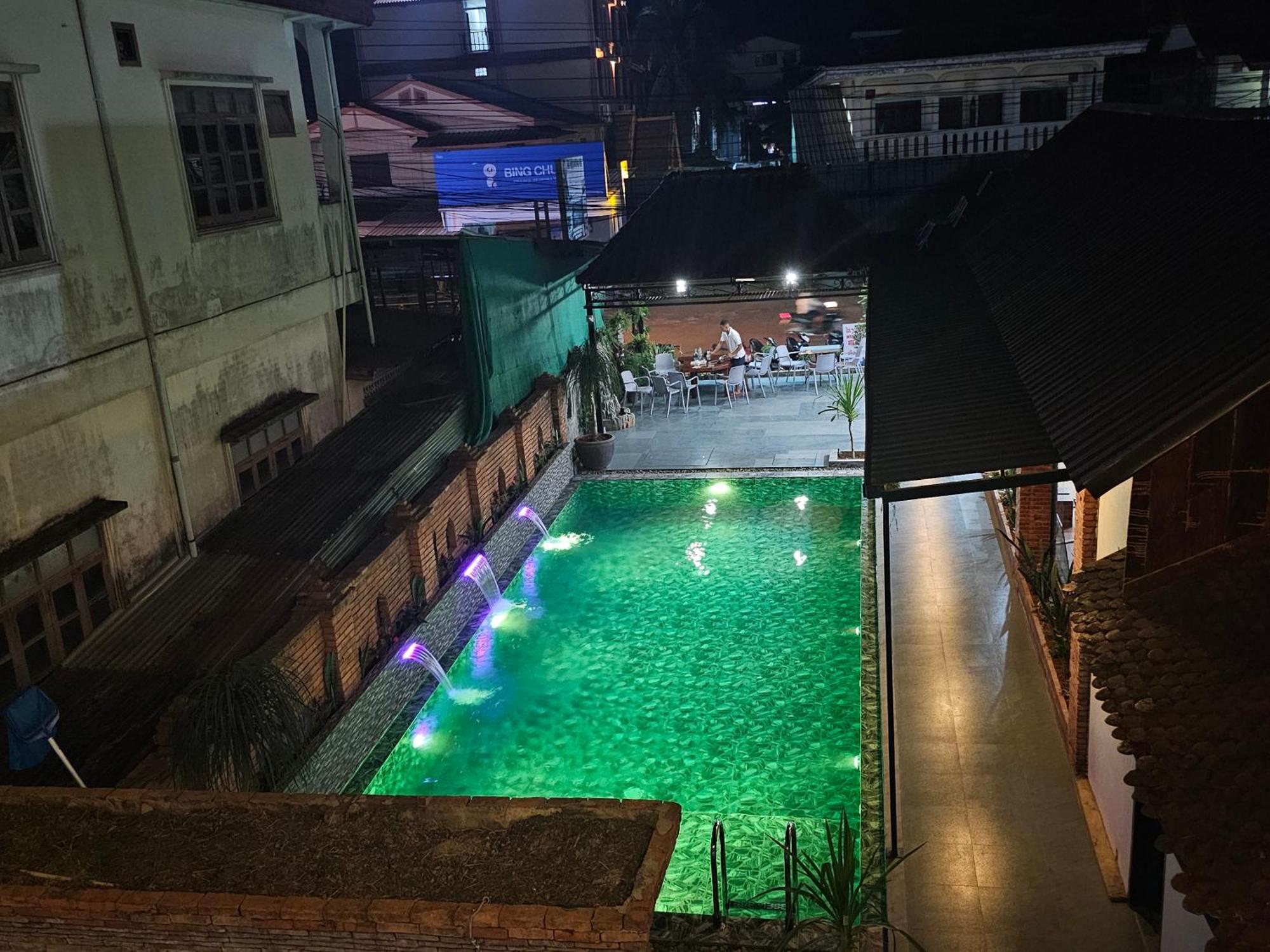 Win Hotel Vang Vieng Zewnętrze zdjęcie