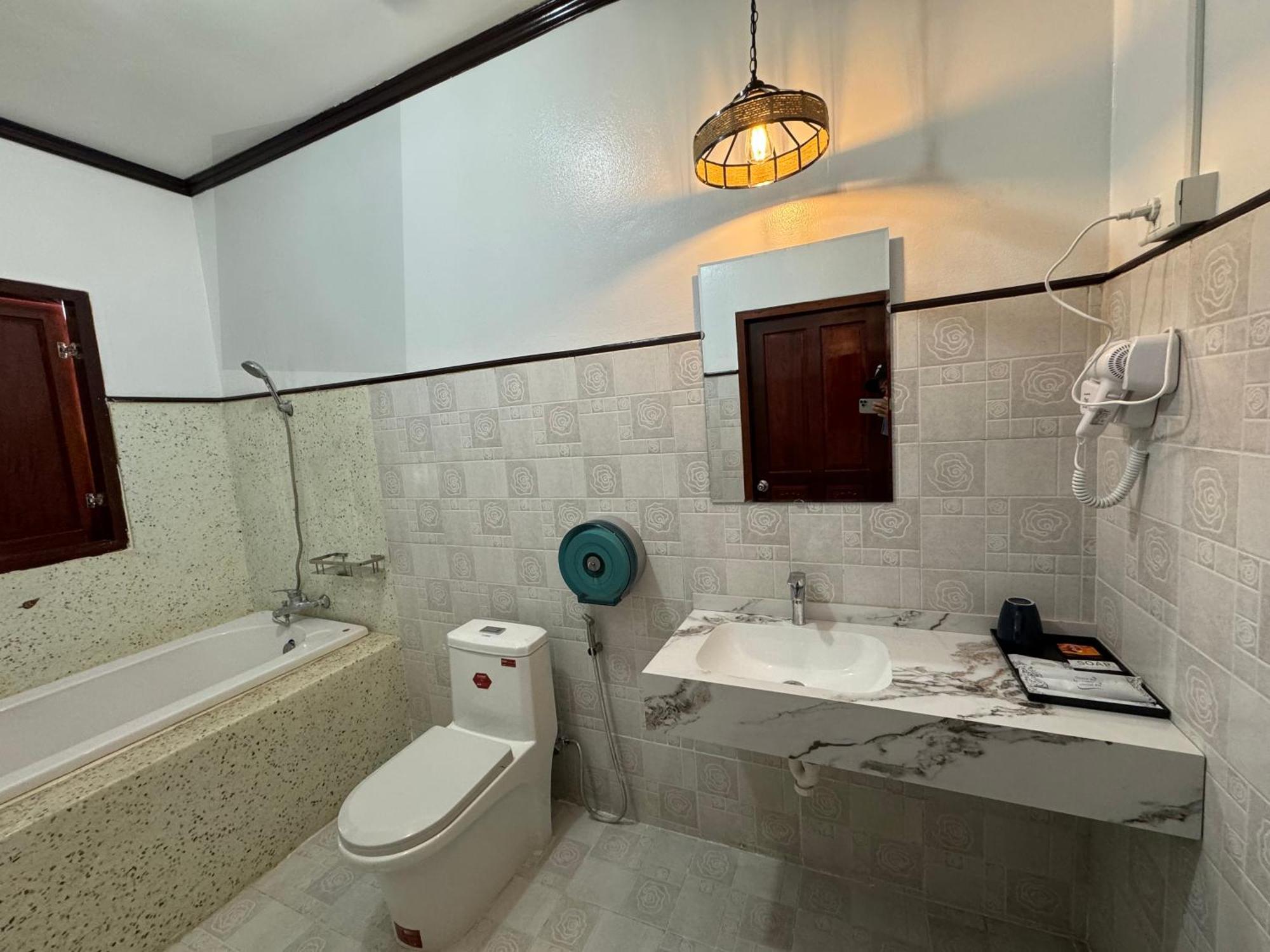 Win Hotel Vang Vieng Zewnętrze zdjęcie