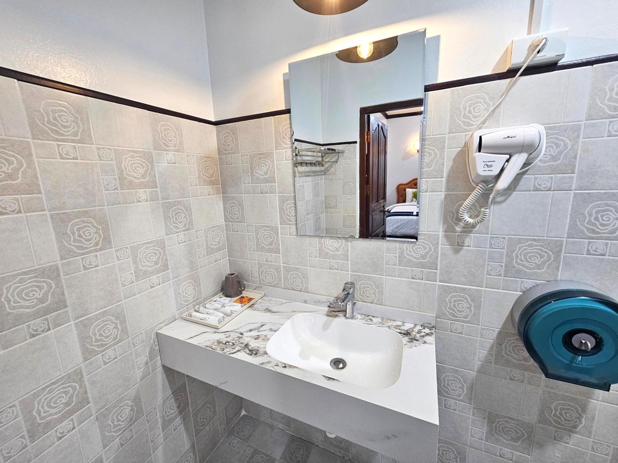 Win Hotel Vang Vieng Zewnętrze zdjęcie