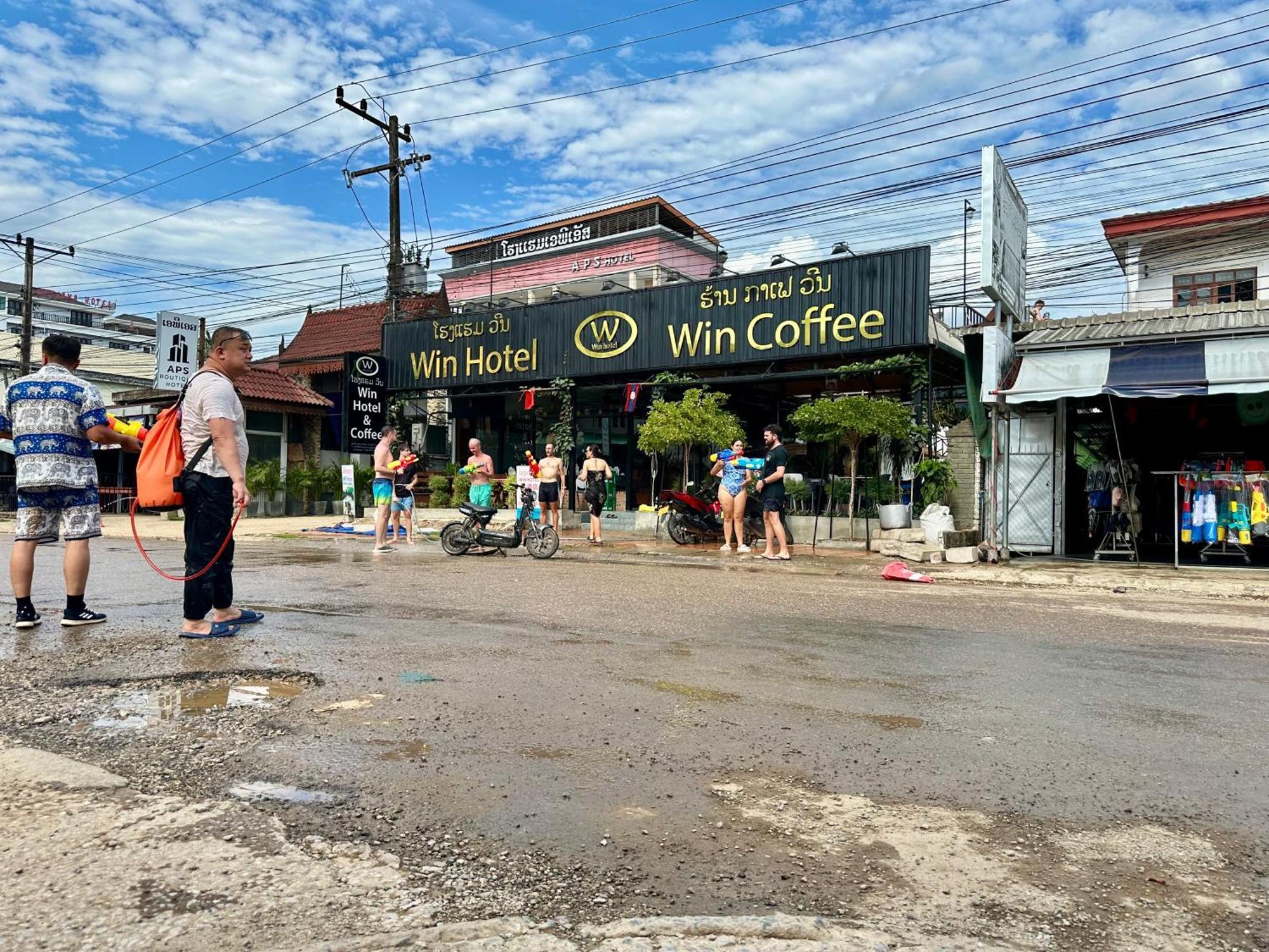 Win Hotel Vang Vieng Zewnętrze zdjęcie